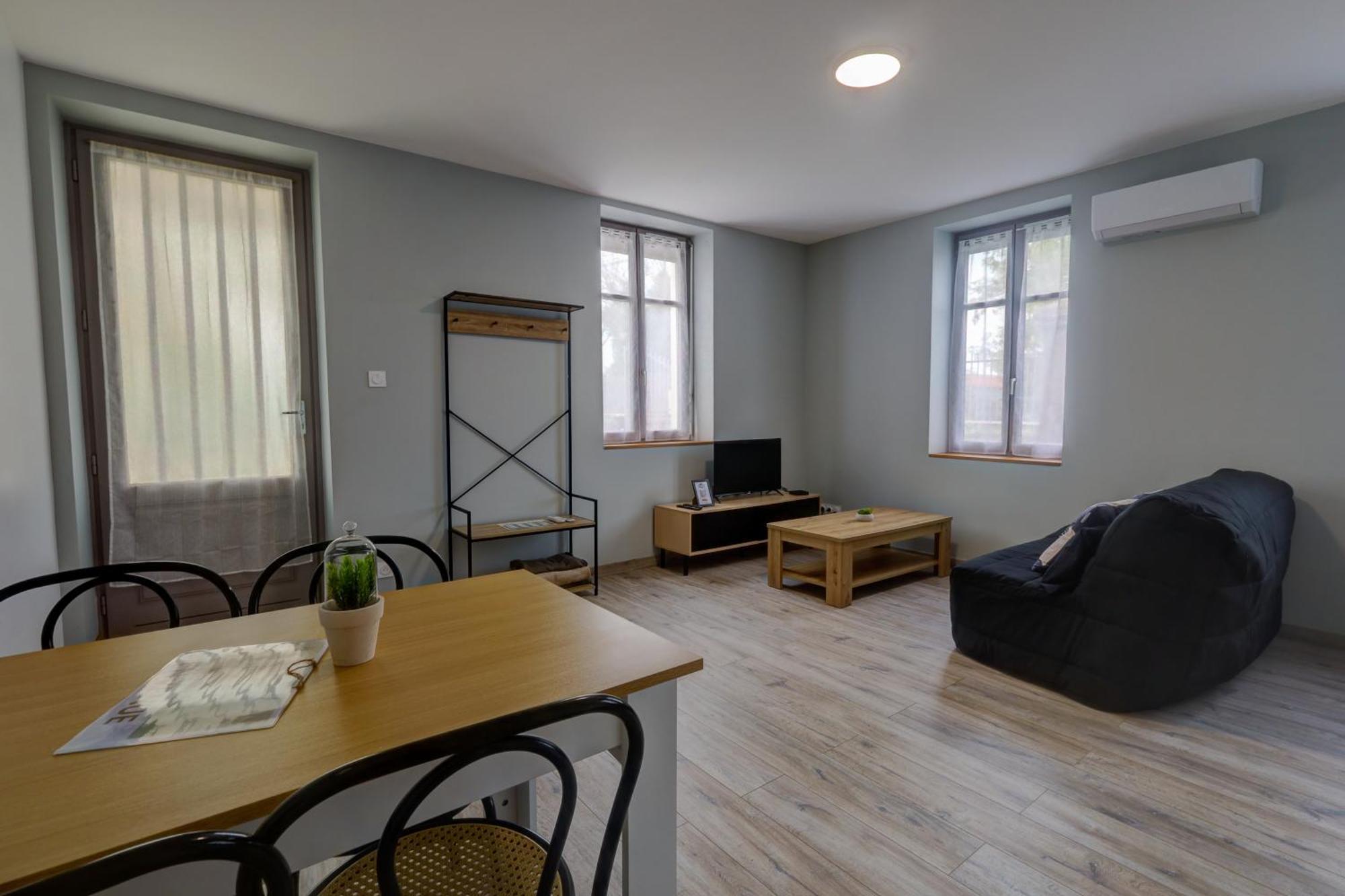 Le Westy 1 Apartment Hieres-Sur-Amby Екстериор снимка