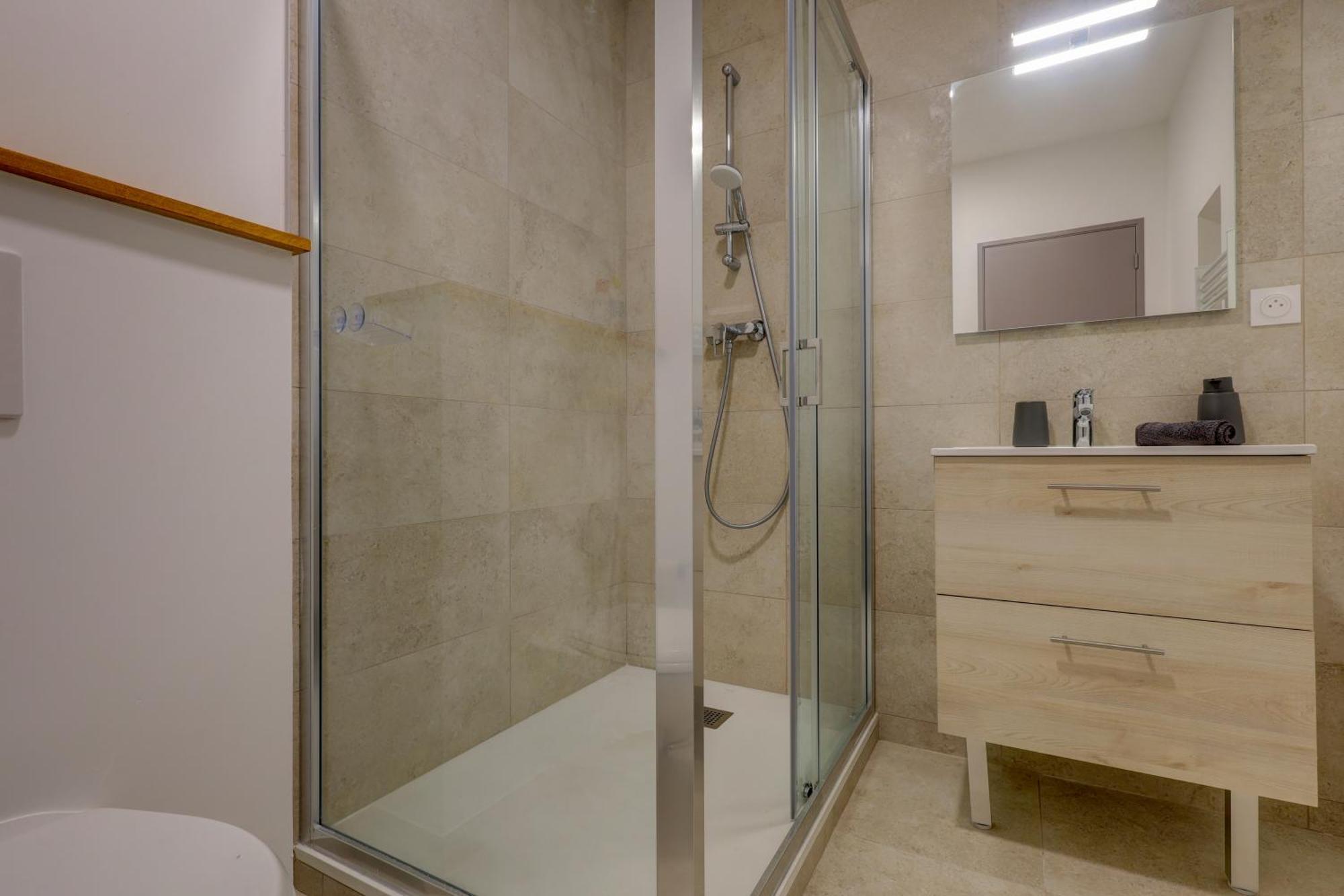 Le Westy 1 Apartment Hieres-Sur-Amby Екстериор снимка